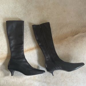New with box & spare heel lifts Prada boots